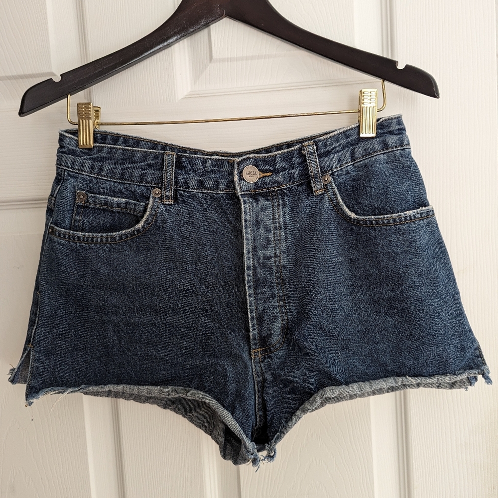 AMUSE cutoffs